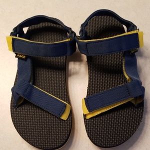 Boys Size 2 New without tags Teva Sandals